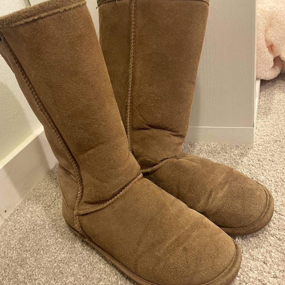 Bear paw, brown, tan, size 8